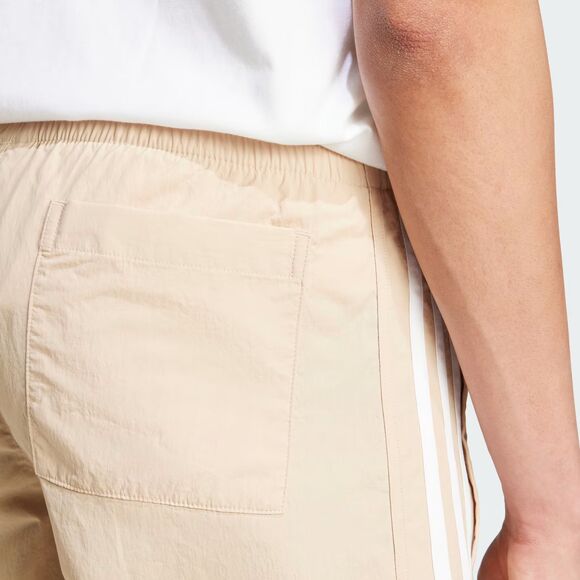 Adidas ADICOLOR CLASSICS SPRINTER SHORTS Magic Beige 2XL NWOT - Picture 4 of 6